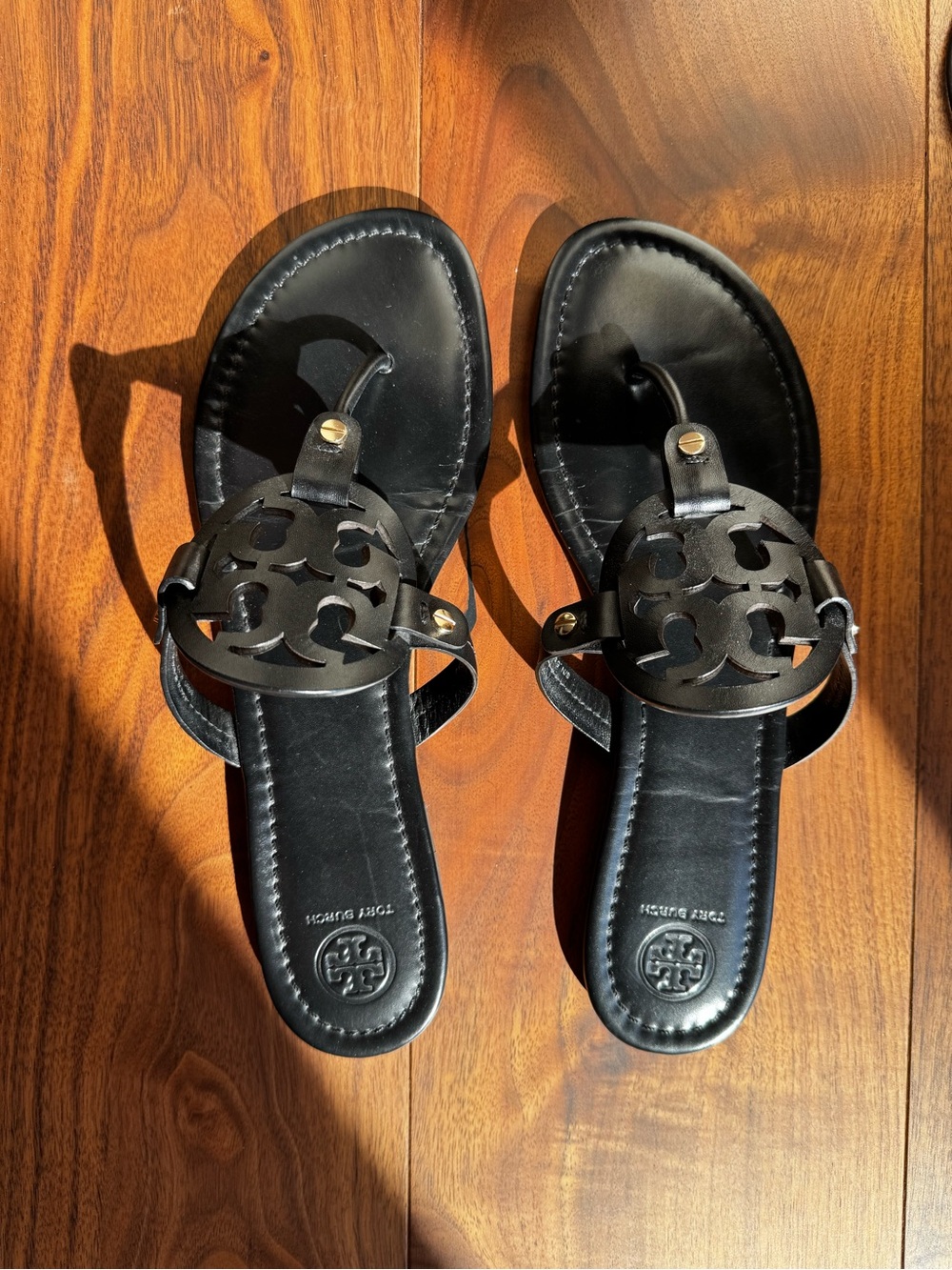 Tory Burch Leather flip-flops Excellent condition